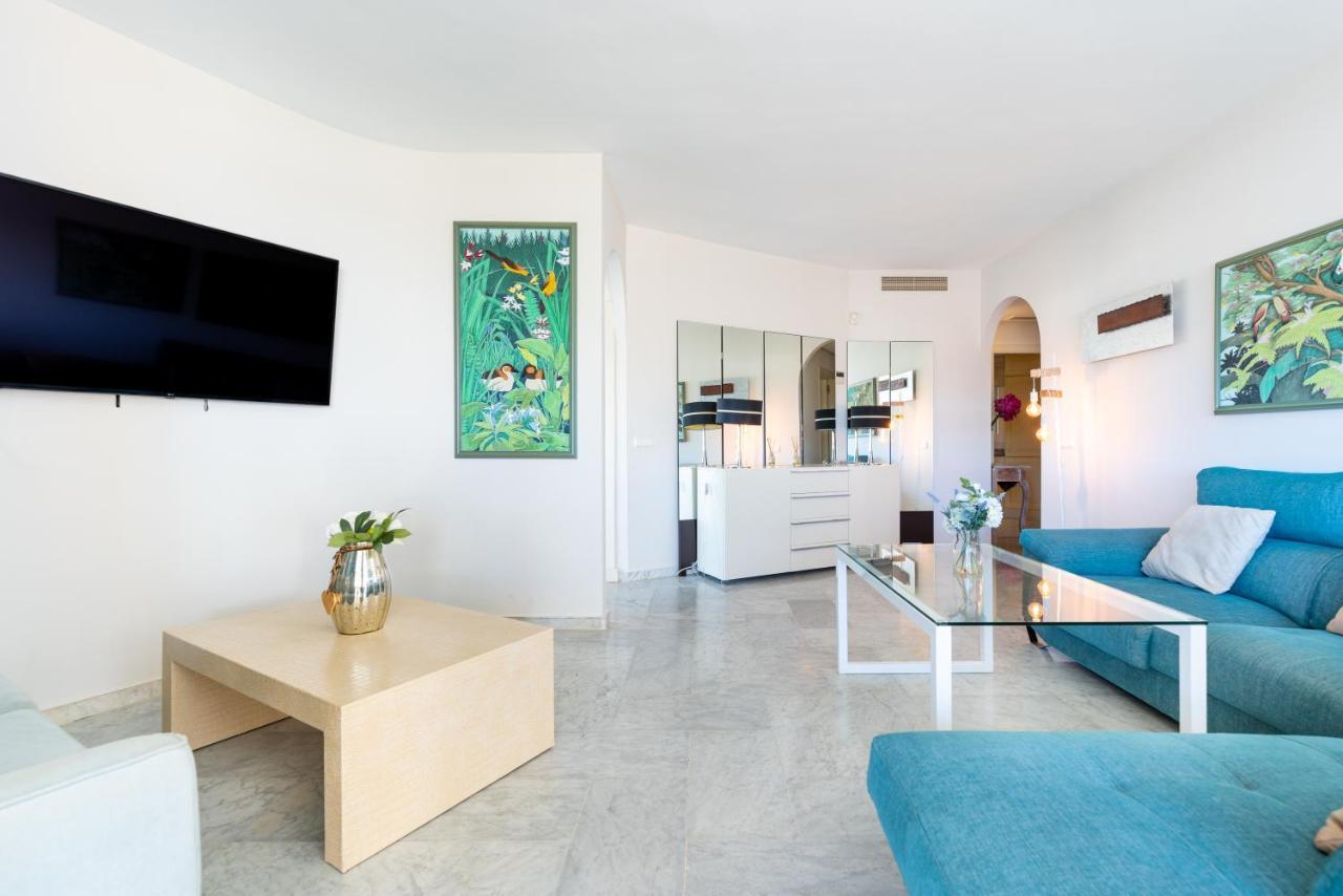 Wintowinrentals Luxury And Sea View Inside Puerto Marina Appartement *