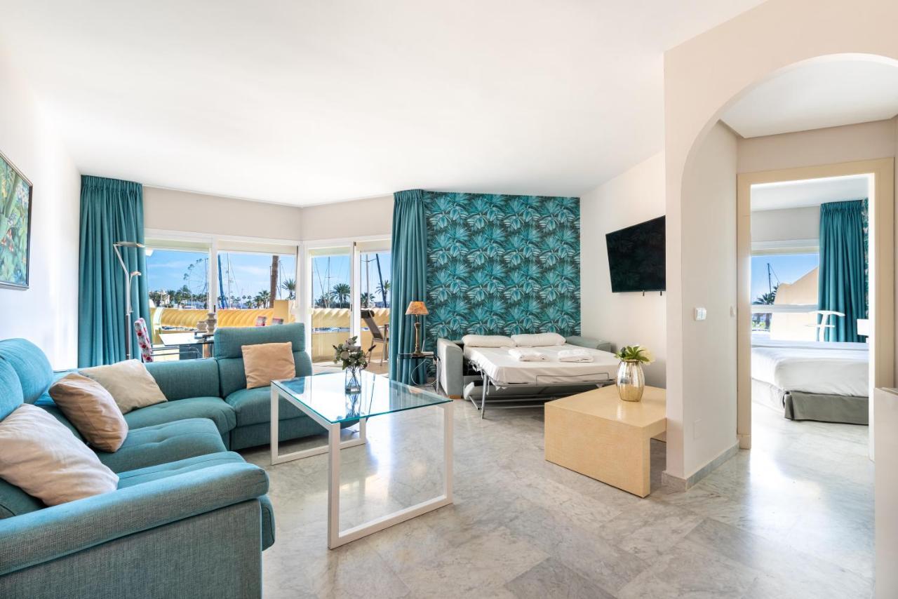 Wintowinrentals Luxury And Sea View Inside Puerto Marina Apartment Benalmádena